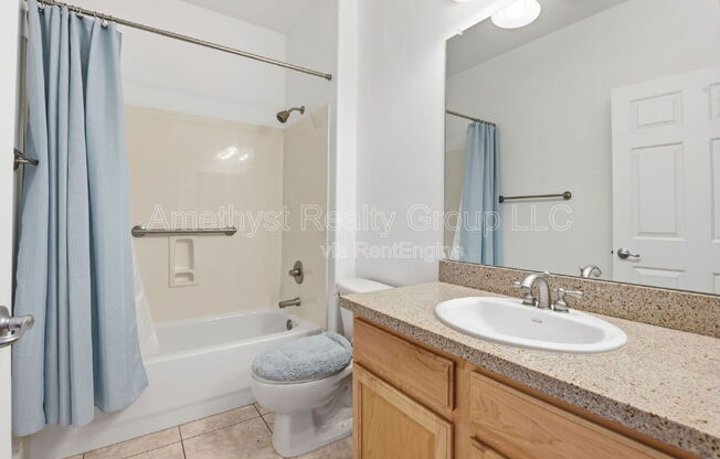 2 beds, 2 baths, 1,300 sqft, $2,600, Unit 1028