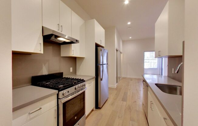 1560 Sacramento Street (1300r)