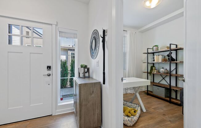 3 bedroom | 3.5 Bathrooms | 1484sf