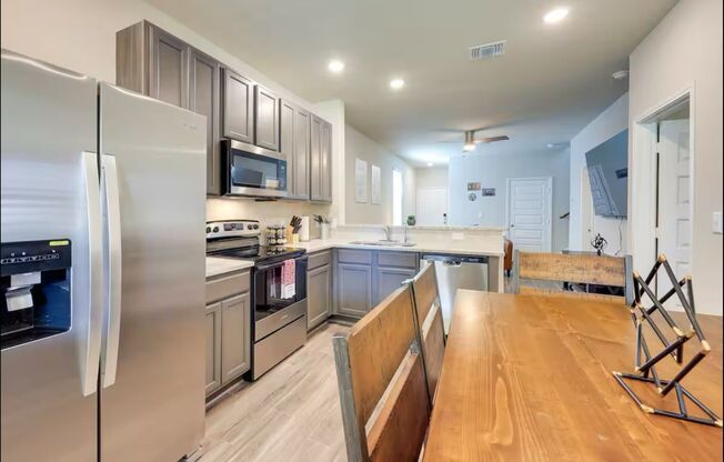First Time Rental! 4 Bedroom 2 1/2 Bath ~Main Suite Downstairs