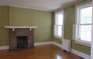 724 W PRINCESS ANNE RD