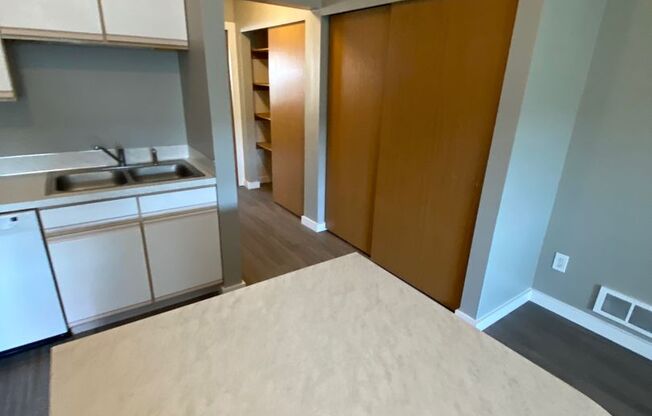 311Nach - Evergreen Court