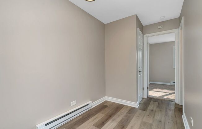 1 bed, 1 bath, 564 sqft, $1,395, Unit 11-04 Iron Gate