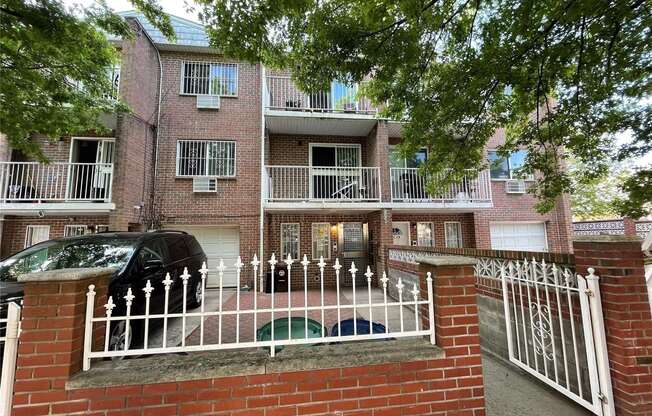 91 15 97 AVE