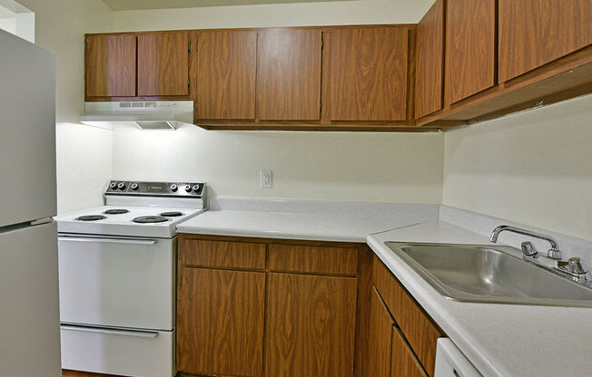 Equipped Kitchen at Windsor Place, Michigan