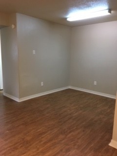 2 beds, 1 bath, 734 sqft, $750, Unit 60