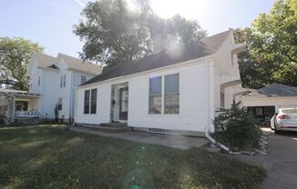 Spacious 5 Bedroom Home Perfectly Located near Campus and Aggieville!