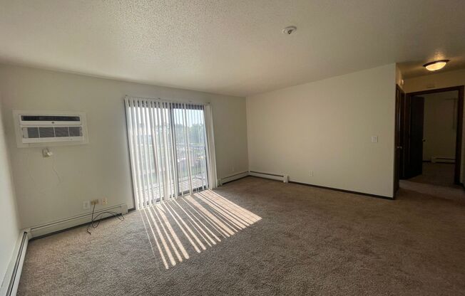 2 beds, 1 bath, 720 sqft, $875, Unit 310