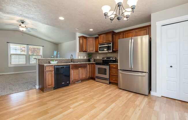 THE PERFECT PLACE TO CALL HOME: SINGLE LEVEL, LOW MAINTENANCE LIVING AT IT'S FINEST!
