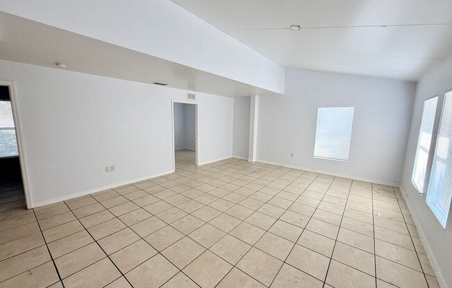 3 bed 2 beth home in Bradenton