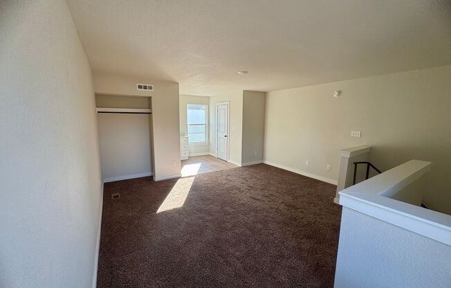 1 bed, 1 bath, $745, Unit One bedroom