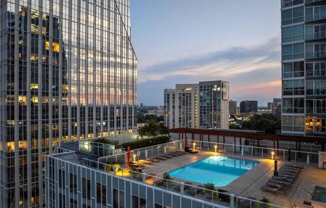 Luxury Living in Buckhead!