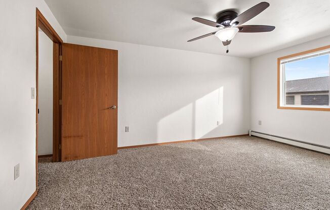 2 beds, 1 bath, 800 sqft, $1,099