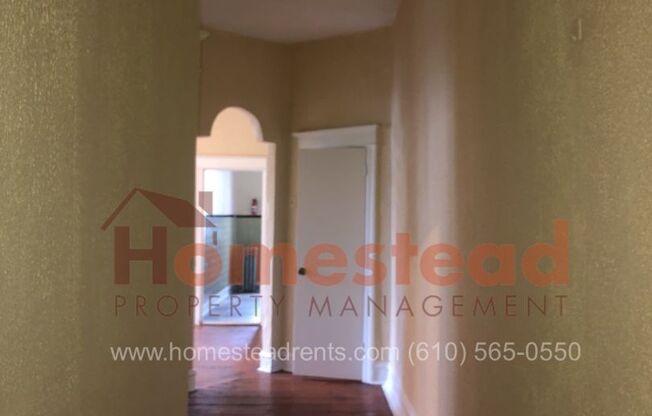 2 beds, 1 bath, $1,100