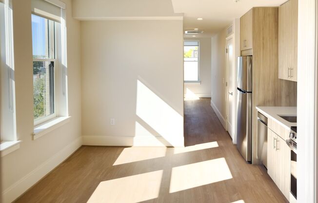 1 bed, 1 bath, $3,800, Unit 428