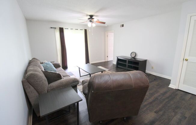 2 beds, 2 baths, $800