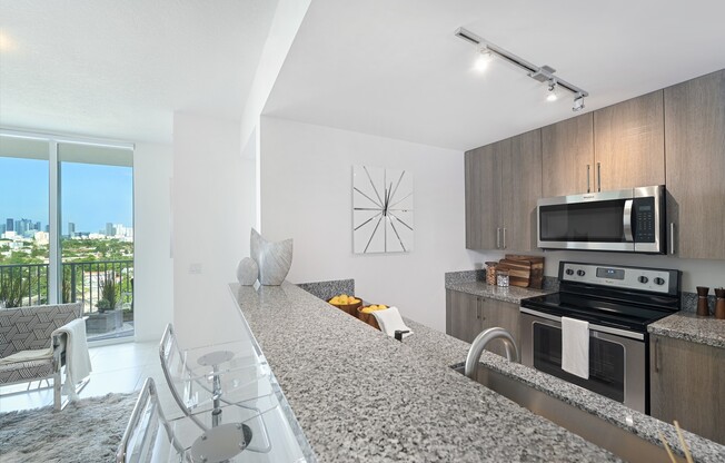 2 beds, 2 baths, 986 sqft, $2,400, Unit 705