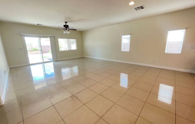 1312 FANTASTIC CT