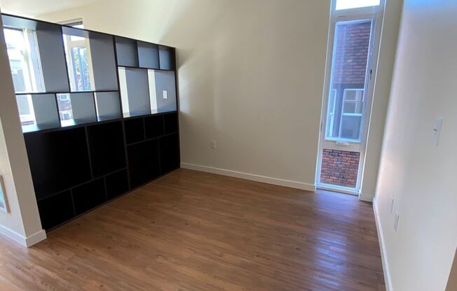 1 bed, 1 bath, 470 sqft, $1,795, Unit 403