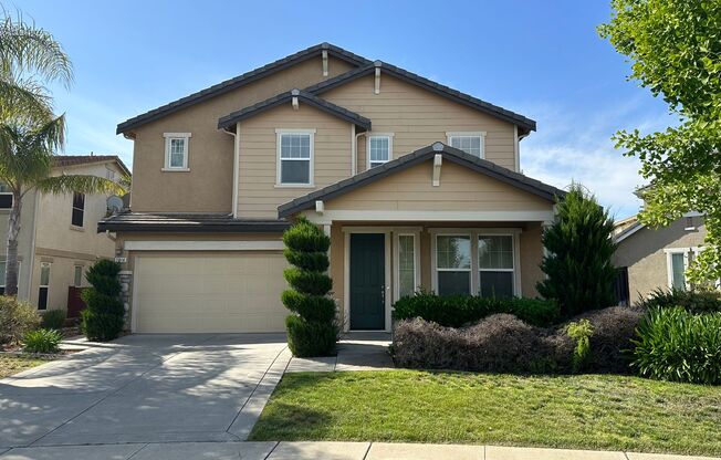 WONDERFUL BRENTWOOD FAMILY HOME! IDEAL CUL DE SAC LOCATION!