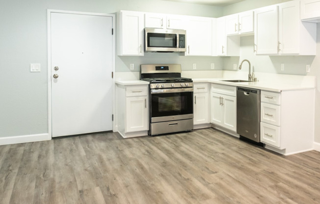 Studio, 1 bath, 238 sqft, $1,848, Unit 108