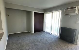 Studio, 1 bath, $870, Unit 15302-06