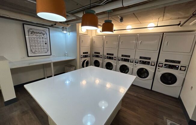 2 beds, 1.5 baths, 750 sqft, $1,595, Unit 307