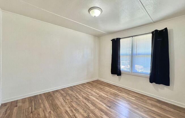 2 Bedroom Home with Spacious Backyard