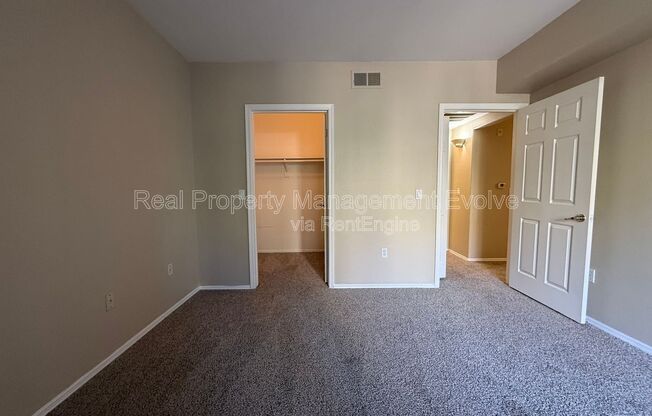 1 bed, 1 bath, 747 sqft, $1,165, Unit Unit 125