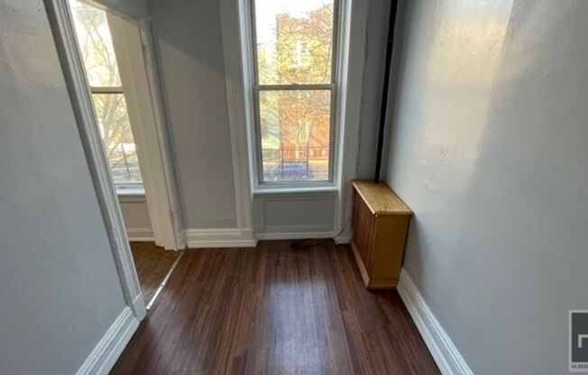 3 beds, 1 bath, $3,027, Unit 2