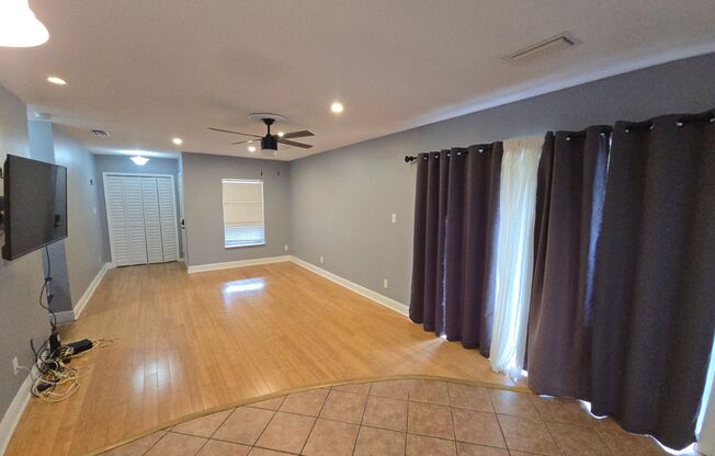 Charming 3/2 in Brandon, FL.
