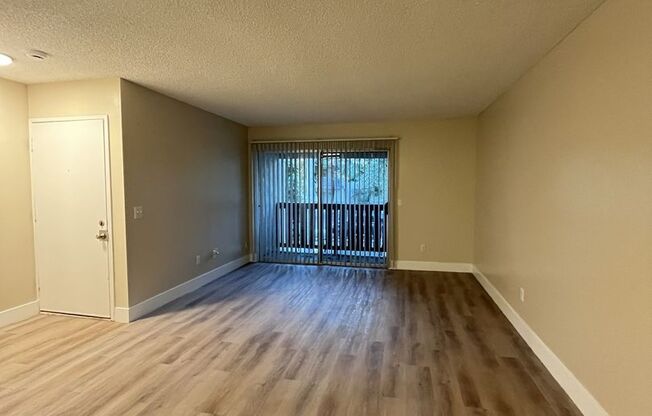 1 bed, 1 bath, 714 sqft, $2,250, Unit 042
