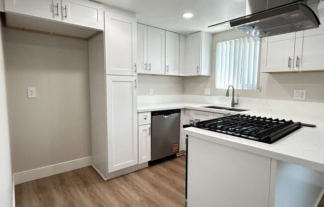 1400 Estate Dr