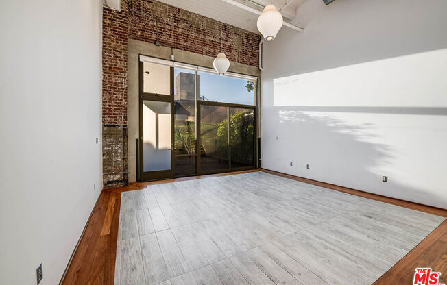 3 beds, 3 baths, 2,330 sqft, $8,500, Unit 106