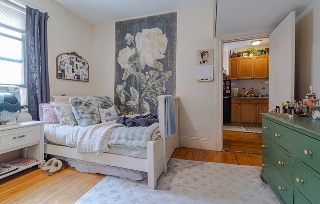 1 bed, 1 bath, 400 sqft, $2,200, Unit 1