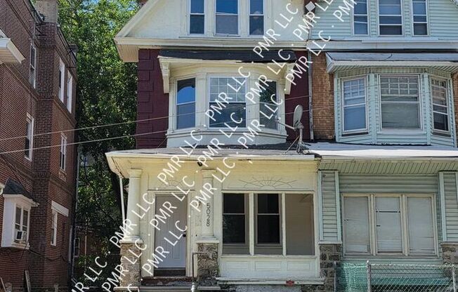 5028 N 12 ST