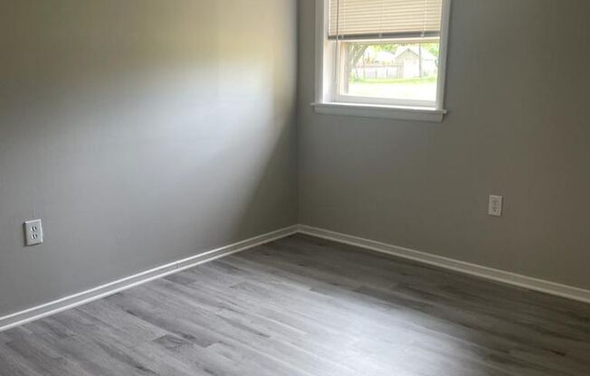 Studio, 1 bath, 700 sqft, $850, Unit A4