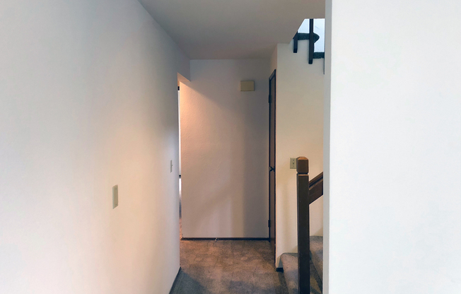Lovely 3 Bedroom Home in Gated Community in Renton