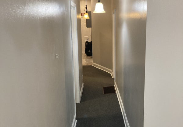 650 W 61 ST