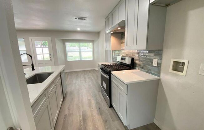 3 beds, 2 baths, $2,150