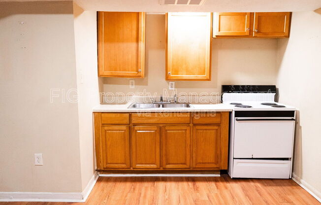 121 PRUETT PL
