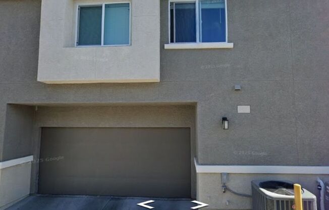 12348 GOLDEN WREATH RD