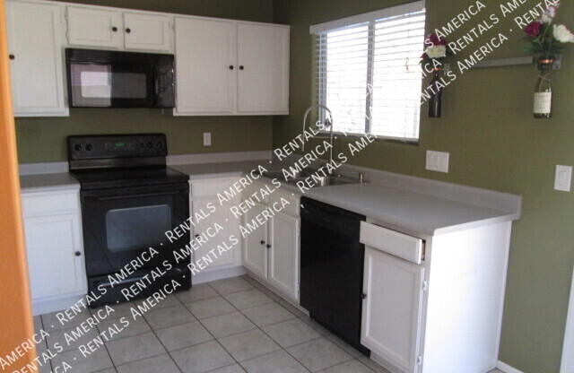3210 W ABRAHAM LN