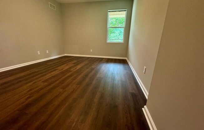 1 bed, 1 bath, 857 sqft, $1,325, Unit 103-204