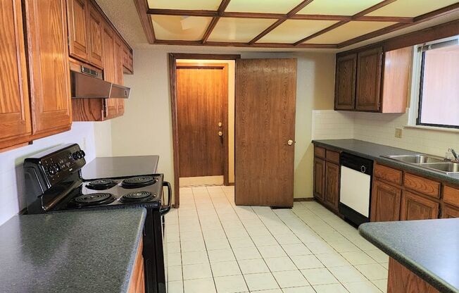 3 beds, 2 baths, $1,500