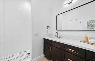 2532 1/2 GANAHL ST