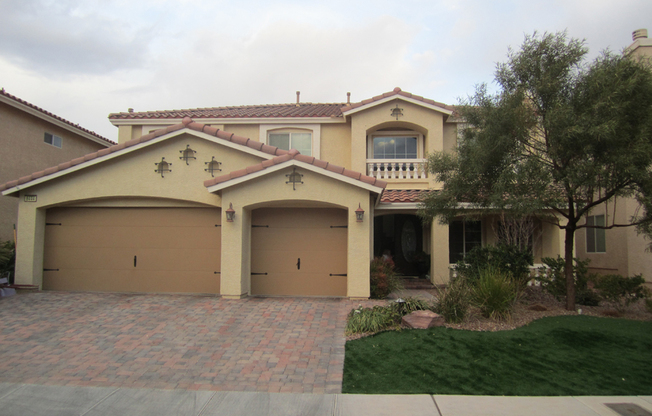 5 beds, 3 baths, $3,595