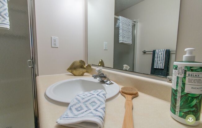 3 beds, 2 baths, 1,350 sqft, $1,460, Unit C-70