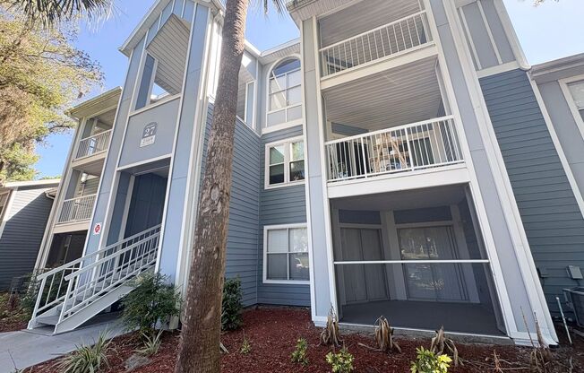 Lake Mary Condo ~ Fresh Paint, Tile Flooring, Updated Kitchen/Bath!