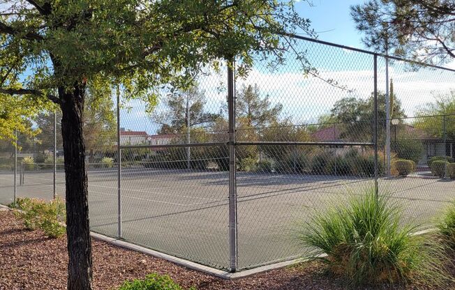 Rent Ready Single Story Townhome 3/2/ with 2 car